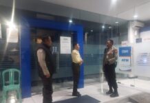 Polsek Kramatmulya Laksanakan Patroli Malam Saat Antisipasi tindak kriminalitas dan Gangguan Kamtibmas Sambangi Security Bank BRI