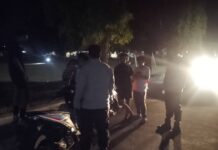 Sentuhan Patroli Malam Hari Unit Patroli Polsek Mandirancan Tekan Potensi Kejahatan C3 dan Gangguan Kamtibmas