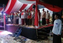 Kapolsek Pancalang Hadiri Peringatan Maulid Nabi Muhammad SAW 1448 H di Alun-Alun Desa Silebu, Perkuat Silaturahmi dengan Ulama dan Tokoh Masyarakat
