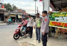 KA SPKT II Polsek Mandirancan Aiptu Juro Jauhari Ingatkan Pangkalan Ojek Utamakan Keselamatan Penumpang
