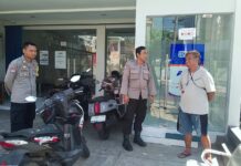 Amankan Area Perbankan BRI Unit Mandirancan, Aipda Johan dan Aipda Budy Patroli Siskamtibmas Sapa Satpam dan Nasabah