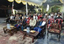 Kawal Tabligh Akbar Maulid Nabi 1448 H, Bhabinkamtibmas Polsek Garawangi Hadir di Tengah 200 Jemaah Desa Tambakbaya