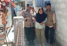 Wujud Pelayanan Prima, Bhabinkamtibmas Polsek Jalaksana Sigap Antar Warga Sakit ke Rumah Sakit