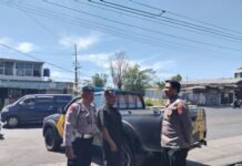 Polsek Kramatmulya Melaksanakan patroli Siang antisipasi terjadinya Gangguan Kamtibmas dan tindak kriminalitas Sambangi Security SPBU Desa Cilowa
