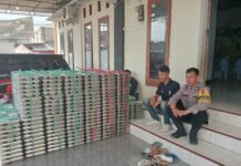 Pastikan Berjalan Lancar, Bhabinkamtibmas Desa Ciawilor Monitoring Penyaluran MBG