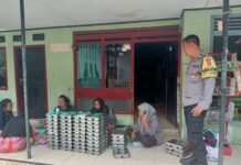 Dukung Program Pemerintah, Bhabinkamtibmas Desa Ciawilor Monitor Penyaluran MBG