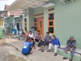 Sambang Warga Desa Kapandayan, Bhabinkamtibmas Polsek Ciawigebang Ajak Cegah Karhutla