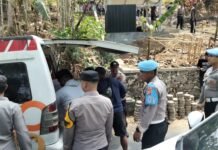 Personel Polsek Ciwaru Hadiri Pemakaman Aiptu Yayan, Personel Polairud Polres Cirebon Kota