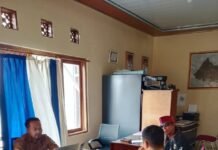 Bhabinkamtibmas Desa Sidaraja Ajak Perangkat Desa Tingkatkan Kewaspadaan Karhutla