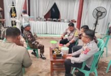 Bhabinkamtibmas Polsek Ciawigebang Bersama Pol PP Amankan Hajatan Warga di Desa Pamijahan