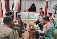 Bhabinkamtibmas Polsek Ciawigebang Bersama Pol PP Amankan Hiburan Organ Dangdut di Hajatan Warga Desa Pamijahan