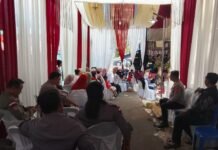Ciptakan Kamtibmas Kondusif, Bhabinkamtibmas Polsek Ciawigebang Bersama Pol PP Amankan Hajatan Warga di Desa Geresik