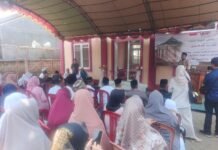 Kapolsek Pancalang Ipda Lukman Hakim Bersama Bhabinkamtibmas Hadiri Peresmian Masjid Walid Abdullah Al-Muajjal Sekaligus Kantor IPHI Desa Pahing Kecamatan Pancalang Kabupaten Kuningan