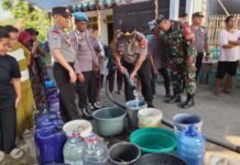 Polsek Ciwaru Siapkan Bantuan Air Bersih untuk Warga Karangbaru Terdampak Kemarau Panjang