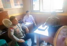 Bhabinkamtibmas Desa Kalimanggis Wetan Sambangi Kantor Balai Desa