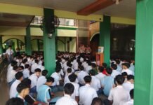 Polsek Ciawigebang Gandeng Satlantas Edukasi Pelajar SMK Model Patriot IV Ciawigebang Soal Tertib Berlalu Lintas