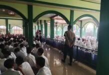 Polsek Ciawigebang Gandeng Satlantas Ajak Pelajar SMK Model Patriot IV Ciawigebang Tertib Berlalu Lintas dan Jauhi Kenakalan Remaja