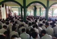 Polsek Ciawigebang dan Satlantas Sosialisasikan Tertib Lalu Lintas di Kalangan Pelajar SMK Model Patriot IV Ciawigebang