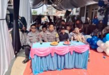 Bhabinkamtibmas Polsek Ciawigebang Amankan Hajatan Warga Desa Salareuma