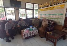 Polisi Sahabat Anak, Patroli Polsek Cidahu Sambangi SDN 1 Partawangunan