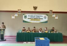 Kapolsek Ciawigebang Dukung Pelantikan Perangkat Desa di Desa Muncangela