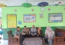 PS. Panit 2 Samapta Polsek Ciawigebang Bangun Sinergitas Kamtibmas Bersama Guru SMP Negeri 4 Ciawigebang