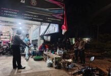 Patroli dialogis Polsek Pancalang di Jalan Desa Sumbakeling Antisipasi C3, Balap Liar dan Karhutla Serta Sampaikan Pesan Kamtibmas kepada Warga