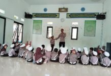 Kanit Binmas Polsek Cidahu Laksanakan Pembinaan Anak PAUD Dengan Tema Polisi Sahabat Anak