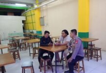 KA SPKT I Polsek Luragung, Bripka Asep Kuswandi, Pimpin Patroli Malam Demi Keamanan Warga