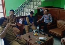 Membangun Benteng Keamanan Desa: Bhabinkamtibmas Polsek Mandirancan Aipda Sonita Sambangi Perangkat Desa Nanggela