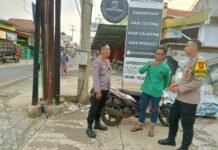 Polisi Sahabat Warga: Aiptu Juro Jauhari. SH Bersama Brigpol Singgih Sambangi Warga Blok Kasab Nanggela