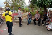 BHABINKAMTIBMAS DESA KERTAYUGA AIPTU HARTONO, POLSEK KADUGEDE MELAKSANAKAN GIAT SAMBANG DAN PATROLI HIMBAUAN KAMTIBMAS