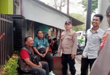 BHABINKAMTIBMAS DESA TINGGAR AIPDA ADE SYARIPUDIN, POLSEK KADUGEDE MELAKSANAKAN GIAT SAMBANG DAN PATROLI HIMBAUAN KAMTIBMAS