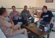 Penguatan Siskamling dan Kemitraan, Plt. Kapolsek Mandirancan Iptu Arip Rahmansyah Tatap Muka di Balai Desa Kertawinangun