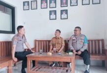 Cegah Karhutla dan Tingkatkan Kewaspadaan, Plt. Kapolsek Mandirancan Iptu Arip Rahmansyah Tatap Muka Bersama Kepala Desa Mandirancan