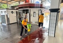 Polsek Cilimus dan Masyarakat Bersatu Jaga Kebersihan Masjid Al Furqon Desa Bojong