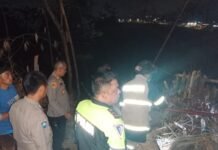 Cegah Karhutla Meluas, Polsek Cilimus Gandeng Warga Lakukan Evakuasi