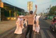 TERTIB BERLALU LINTAS KUNCI KESELAMATAN DALAM BERKENDARAAN