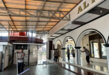 Bangun Kedekatan dengan Warga, Polsek Cilimus Jadikan Jumat Bersih sebagai Sarana Kemitraan