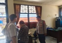 Dukung Program Ketahanan Pangan, Personel Polsek Ciwaru Salurkan Jagung Pipil ke Bulog