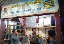 Sambangi Pos Ronda Dusun Kliwon Desa Kapandayan, Bhabinkamtibmas Ajak Warga Binaan Tingkatkan Kewaspadaan