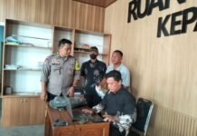 Bhabinkamtibmas Desa Kapandayan Jalin Koordinasi dengan Perangkat Desa demi Pelayanan Masyarakat