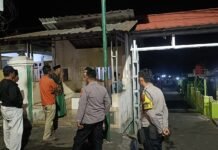 Kapolsek Pancalang Pimpin Patroli KRYD dan Dialogis di Desa Patalagan, Sampaikan Imbauan Kamtibmas kepada Masyarakat dan Linmas untuk Cegah C3 serta Antisipasi Kebakaran Hutan