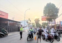 Anggota Polsek Luragung Melaksanakan Pengaturan Pagi