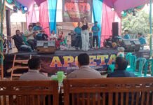 Bhabinkamtibmas Polsek Ciawigebang Laksanakan Pengamanan Hiburan Organ Dangdut di Desa Ciomas