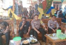 Ciptakan Situasi Kondusif, Bhabinkamtibmas Polsek Ciawigebang Amankan Hiburan Burok di Hajatan Warga Desa Ciomas