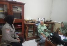Tingkatkan Pelayanan Masyarakat, Bhabinkamtibmas Desa Geresik Bersinergi dengan Perangkat Desa