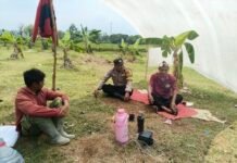 Sambangi Warga Desa Sarewu, Aipda Djayusman Bhabinkamtibmas Polsek Pancalang Ajak Masyarakat Waspadai Potensi Kebakaran, C3 dan Berbagai Gangguan Kamtibmas