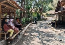 Polri Hadir di Tengah Masyarakat, Bhabinkamtibmas Desa Kadurama Jalin Silaturahmi Kamtibmas dengan Ibu-Ibu Warga Binaan