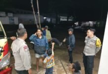 Jaga Keselamatan di Jalan, Polsek Cidahu Himbau Supir Truk Selalu Prima Saat Berkendara